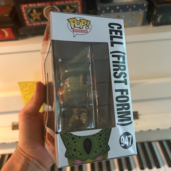 Funko Pop! Dragon Ball Z Cell First Form Figure - Green and Orange 947 - Picture 7 of 12